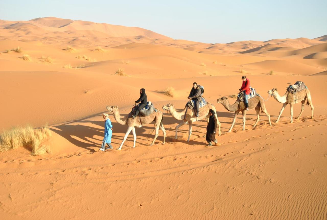 Hotel Luxury Bega Camp Merzouga Esterno foto